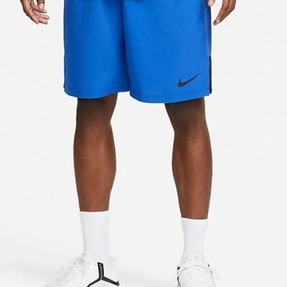 Nike Blue Athletic Shorts for Versatile Training